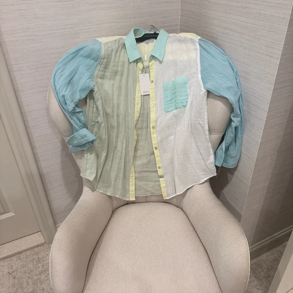 Colorblock Button Down Rails Shirt - Picture 3 of 3